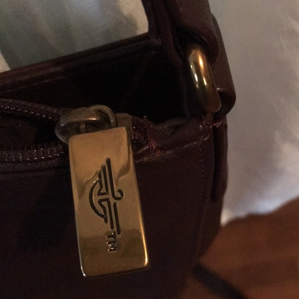 Dockers Brown Genuine Leather Shoulder Bag - Picture 3 of 9